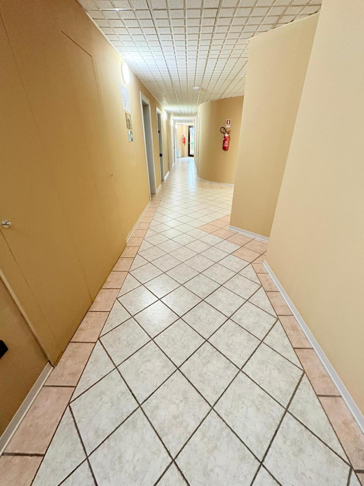 Hotel Verri Misano di Gera dʼAdda Esterno foto