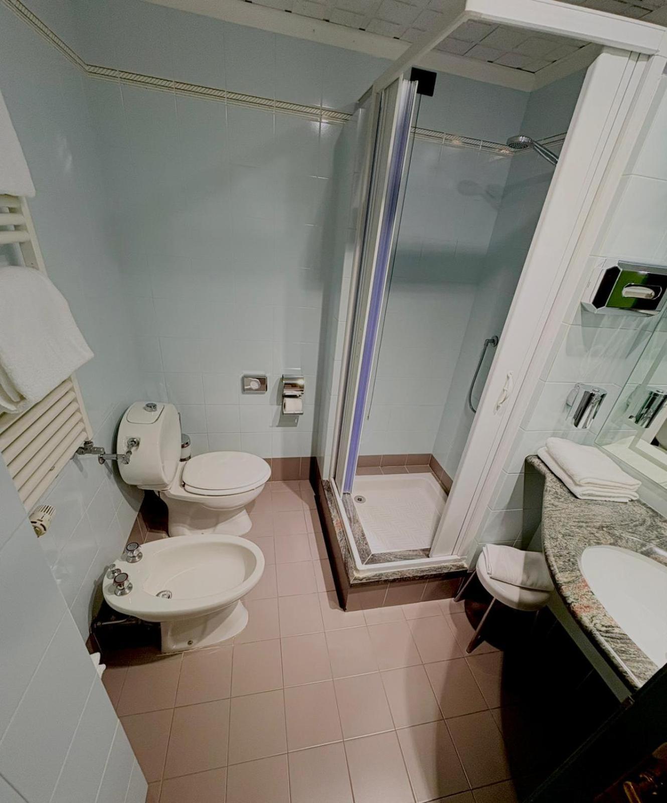 Hotel Verri Misano di Gera dʼAdda Esterno foto